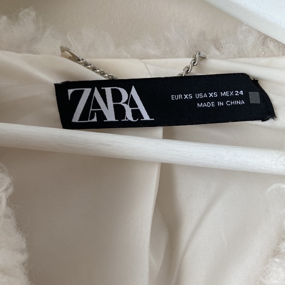 Zara fluffy jacket with pockets, used once - Picture 3 of 4